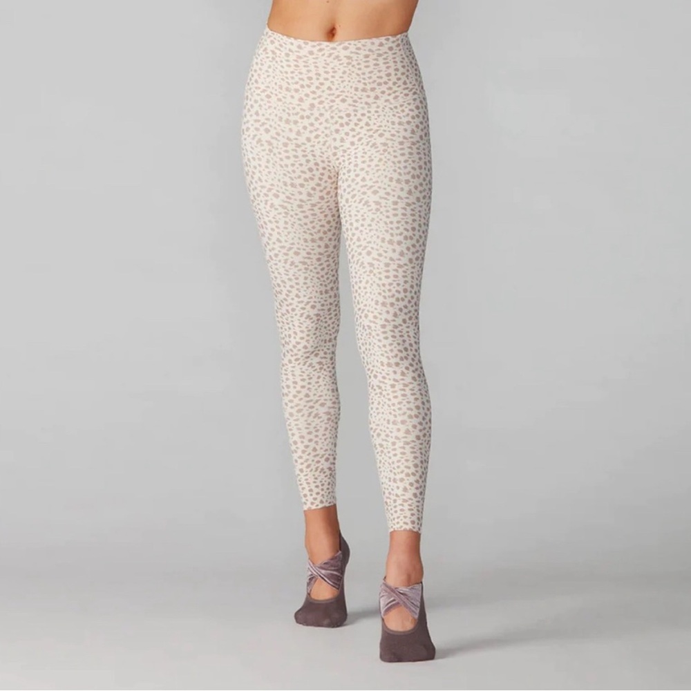 TAVI High Waisted 7/8 Tight Leggings / Dune Lynx / Small / Animal Print / Gym